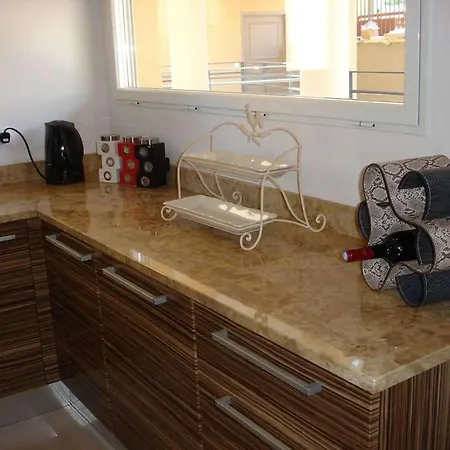Apartment - Sleeps 4 - Parking - Pool - Sea Views *